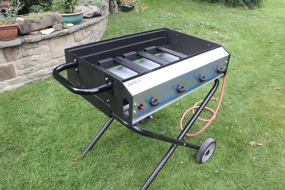Zenith 4 Gas Barbecue Grill Hotbox Heaters